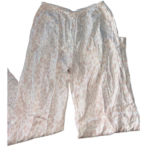 Victoria’s Secret pajama set - Picture 7 of 7